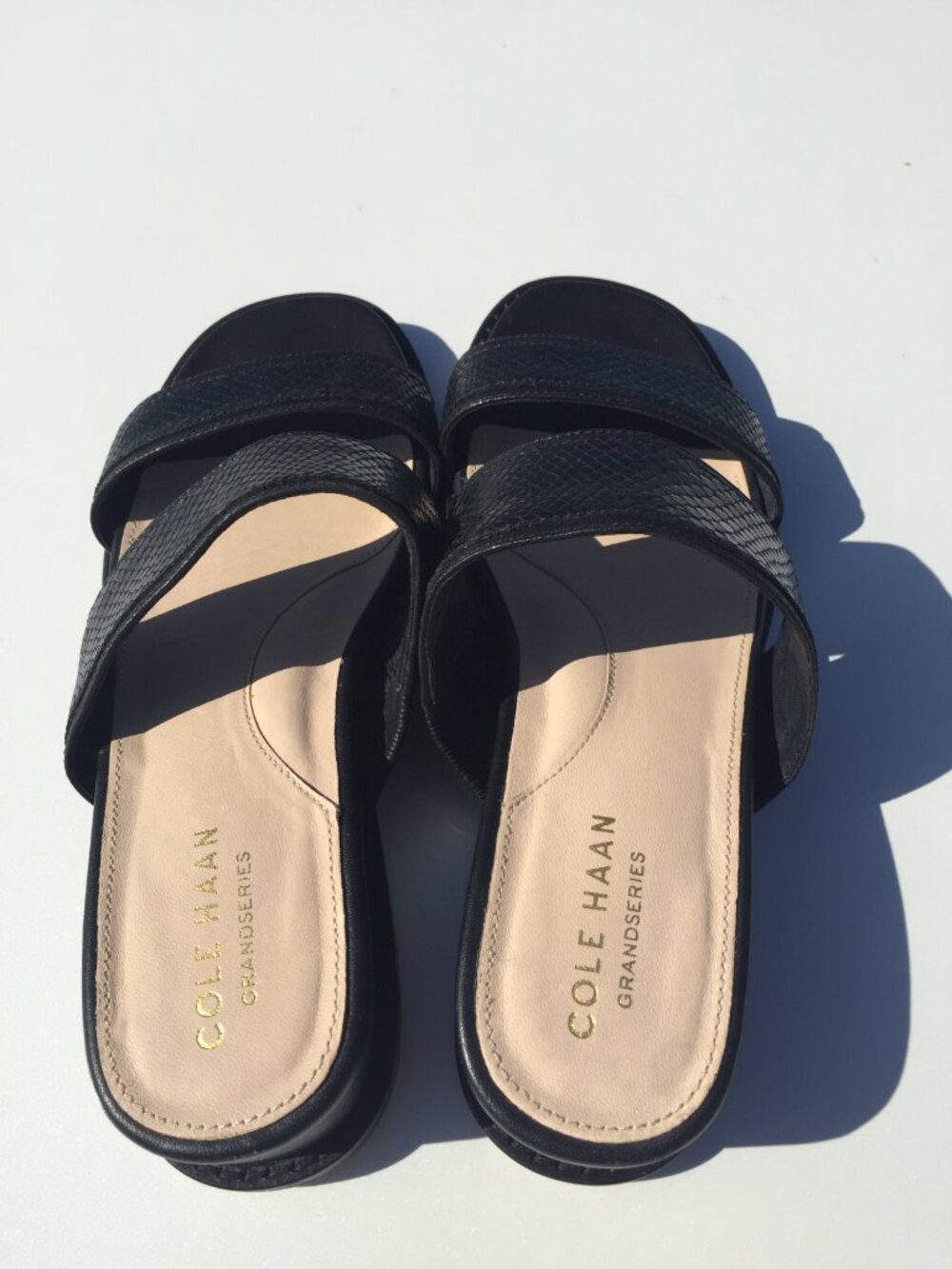 Cole Haan Wesley Demi Wedge Sandals Black Snakeskin Embossed Leather 6.5B W20525 - Picture 3 of 11